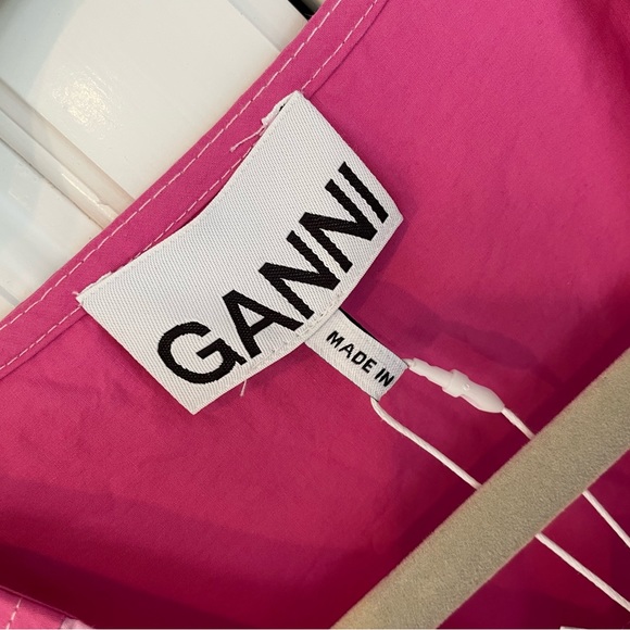 Ganni V-neck puff shoulder color block midi dress in Phlox pink. - Picture 8 of 12